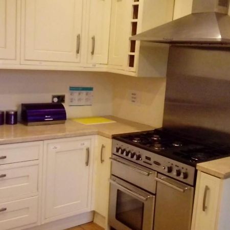Carer 4 You Residential Home Upholland Esterno foto
