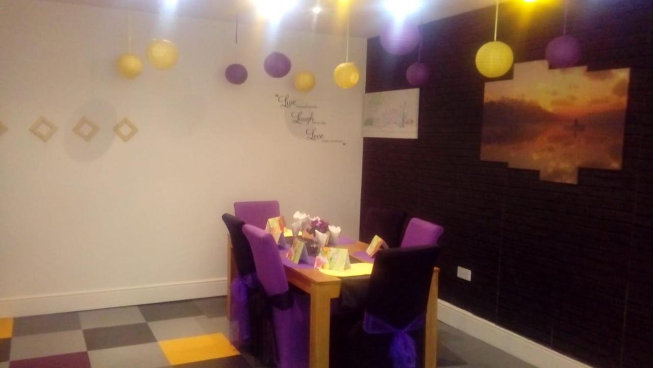 Carer 4 You Residential Home Upholland Esterno foto
