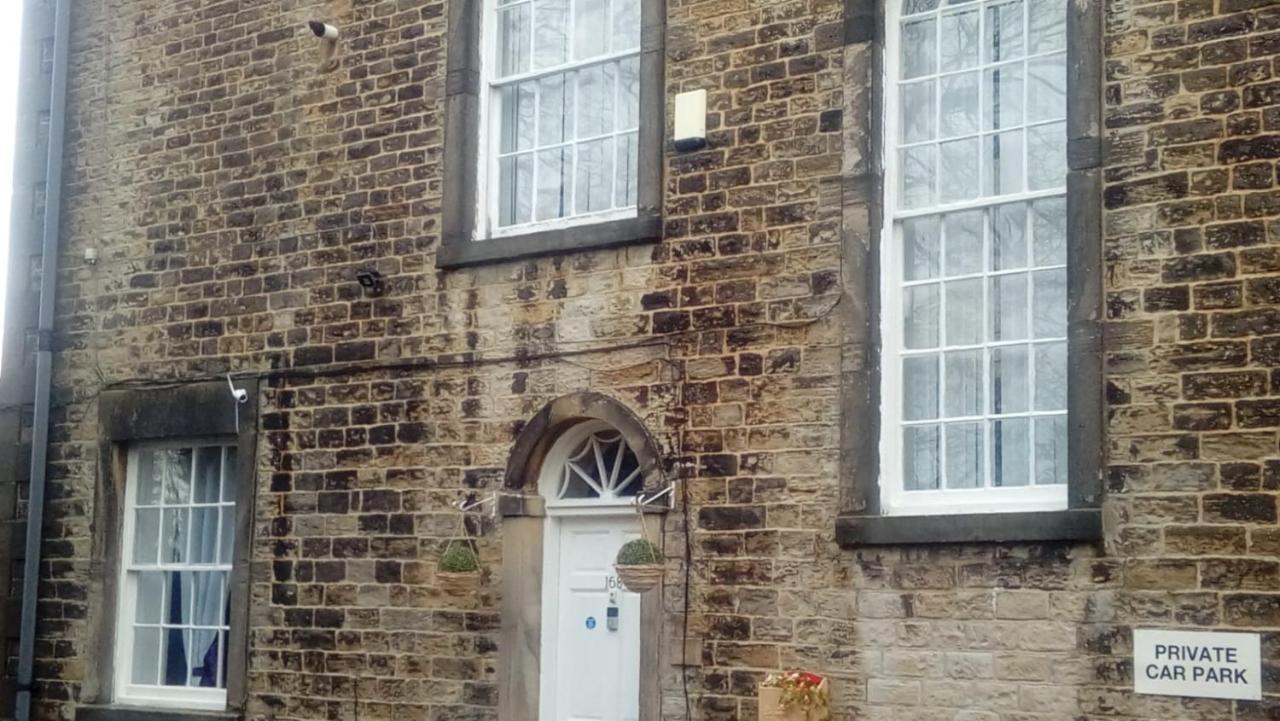 Carer 4 You Residential Home Upholland Esterno foto