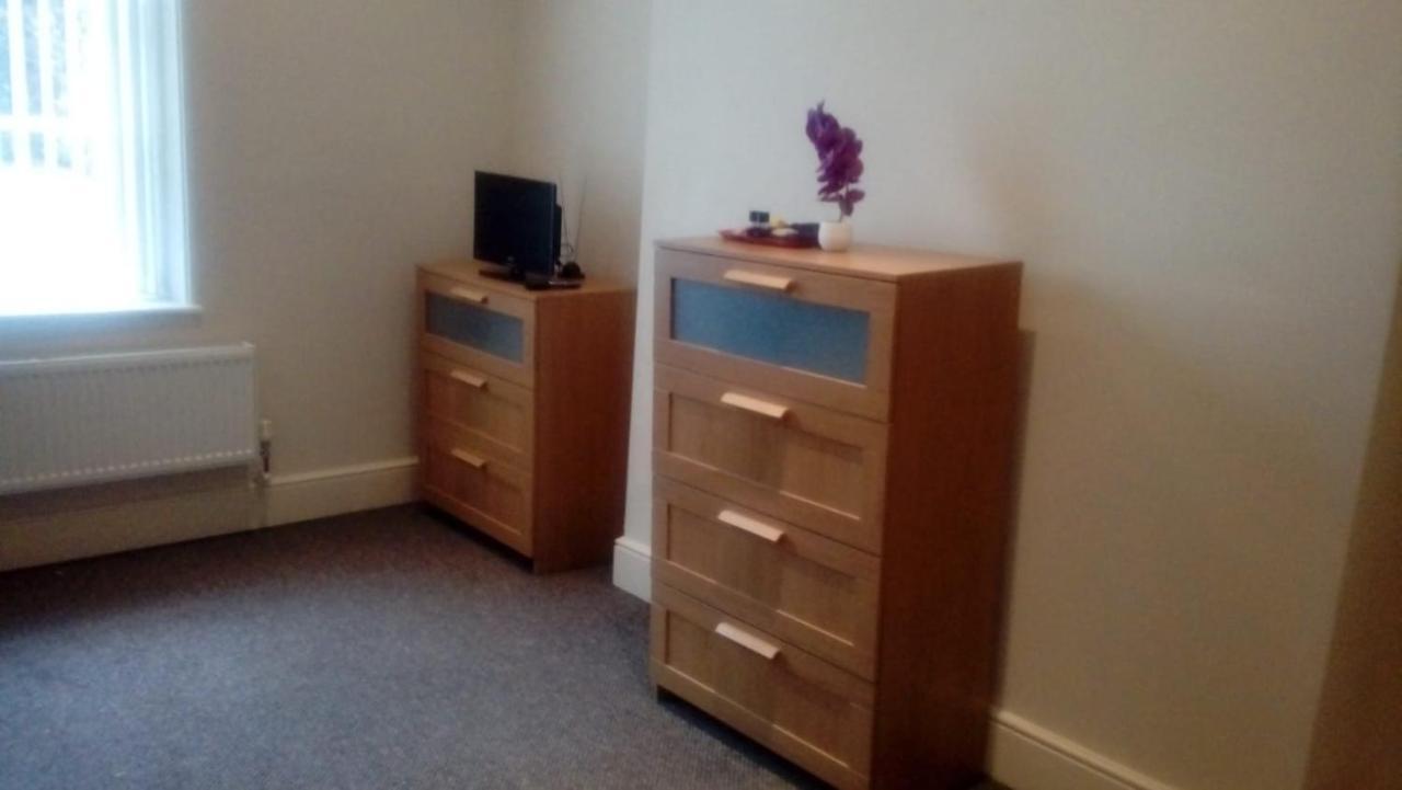 Carer 4 You Residential Home Upholland Esterno foto